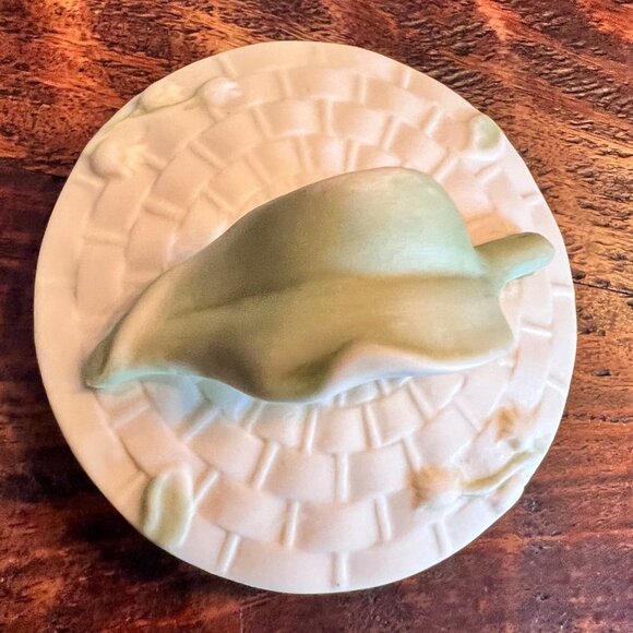 Vintage Ceramic Lilly of the Valley Trinket Dish - Picture 9 of 12